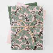 Groen & Roze Giraffe Safari Wrapping Paper Set (In situ)