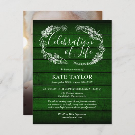 Groen Rustiek Hout Viering van het Leven Foto Aankondigingskaart (Voorkant / Achterkant)