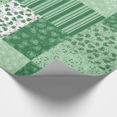 Groen Shamrocks Faux Patchwork Verpakkingsdocument Cadeaupapier (Hoek)