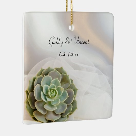 Groen succes op witte bruiloft keramisch ornament (Rechts)