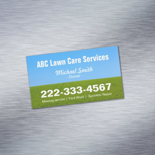 Groen veld met groene startbaan blauwe hemel magnetisch visitekaartje (Voorbeeld)