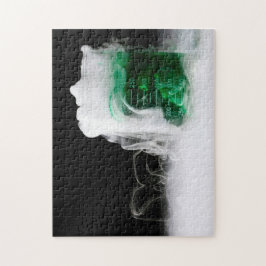 Groen vloeibaar gasbekergas legpuzzel