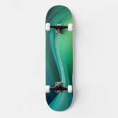 Groen vloeiende vormen op donkerblauw persoonlijk skateboard (Voorkant)