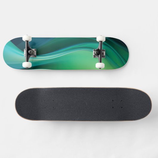 Groen vloeiende vormen op donkerblauw persoonlijk skateboard (Horizontaal)