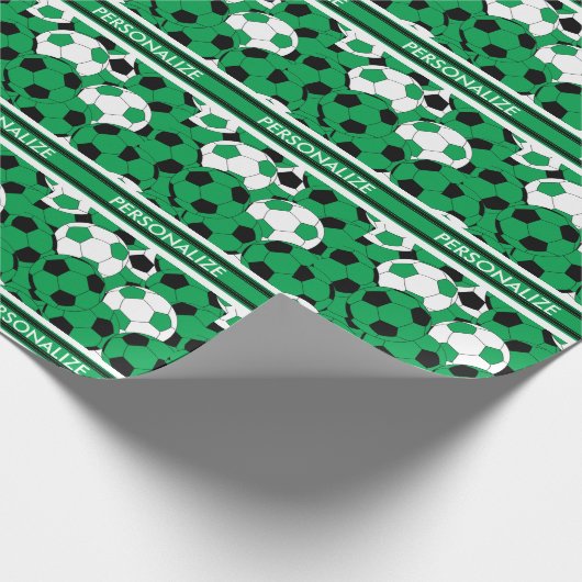 Groen Voetbal Collage Cadeaupapier (Hoek)