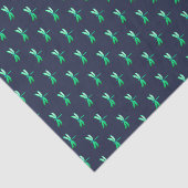  groen vuurvliegpatroon op blauw tissuepapier (Detail)