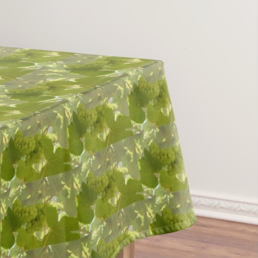 Groen, wijngaard, druiven, tuinbouwgebied tafelkleed (Voorbeeld)