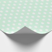 Groen & Wit Pastel Polkadots Elegant Baby shower Cadeaupapier (Hoek)