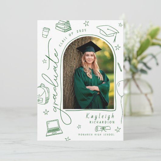 Groen Wit Retro Foto Afstuderen Aankondiging (Staand voorkant)