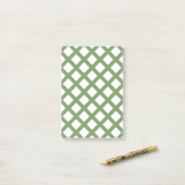 Groen Wit Schacherdiamantpatroon Post-it® Notes (Op bureau)