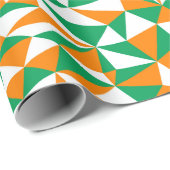 Groen Wit Sinaasappel Iers Vlag Kleuren Geometrisc Cadeaupapier (Rol Hoek)