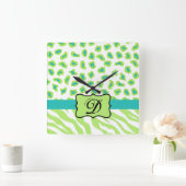 Groen wit Zebra Leopard Huidmonogram Initiaal Vierkante Klok (Huis)