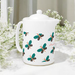 Groen Witte Vlinder Dragonfly Patroon Elegant Theepot<br><div class="desc">Groen Wit Elegante Vlinder Dragonfly patroon theepot. Gebruik deze sjabloon personaliseren om tekst te wijzigen. Met het gereedschap Bewerken kunt u de tekstkleur wijzigen.</div>