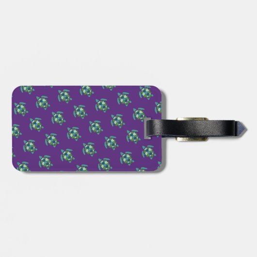 Groen Zee schildpadpatroon op Paars met monogram Bagagelabel (Achterkant horizontaal)