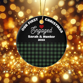 Groen & Zwart Plaid Onze 1e Kerstmis verloofd Keramisch Ornament