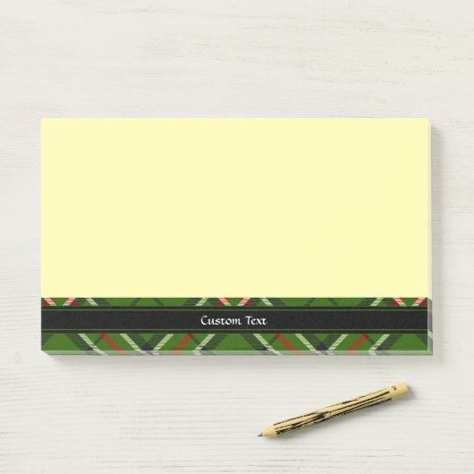 Groen, zwart, rood en wit Tartan Post-it® Notes (Op bureau)