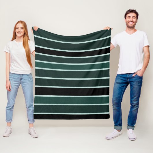 Groen, Zwart & Wit Gestreepte Fleece Deken (In situ)