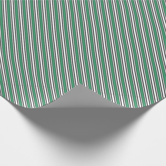 Groen Zwart Wit Strepen Mannelijk Esthetisch Cadeaupapier (Hoek)