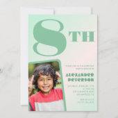 Groene 8e verjaardag uitnodigingen Kleurrijke foto (Voorkant)