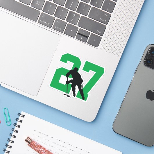 Groene aangepaste Hockey Player Number notebook Sticker (Laptop met iPhone)