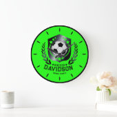 Groene aangepaste voetbal | Gepersonaliseerde teks Grote Klok (Huis)