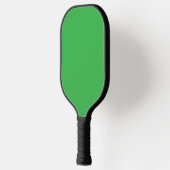 Groene achtergrond en witte rand voor een moderne  pickleball paddle (Links)