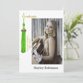 Groene afstudeerhoed foto aankondiging (Staand voorkant)