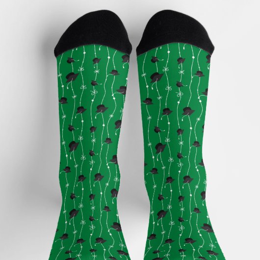 Groene afstudeerhoeden en lint sokken (Top)