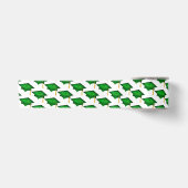 Groene afstudeerhoeden op wit satijnen lint (Voorkant)