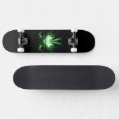 Groene Alien Dragon met gloeiende ogen Persoonlijk Skateboard (Horizontaal)