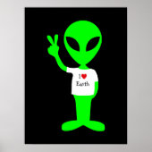 Groene Alien: "I Love Earth" Poster (Voorkant)
