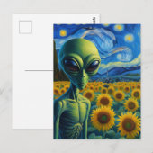 Groene Alien in een Faux Van Gogh Zonnebloemveld Briefkaart (Voorkant / Achterkant)