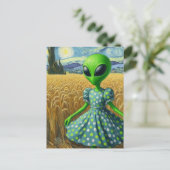 Groene Alien in een tarweveld Briefkaart (Staand voorkant)