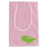 Groene Alligator Roze Streep Preppy Kleurrijke Ple Medium Cadeauzakje (Voorkant)