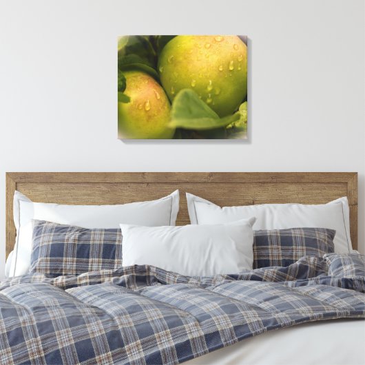 Groene appels, vers, met waterdruppels canvas afdruk (Insitu (Slaapkamer))