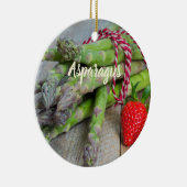 Groene Asparagus met aardbei Keramisch Ornament (Rechts)