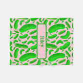 Groene augurken op zachte roze achtergrond fleece deken (Voorkant (Horizontaal))
