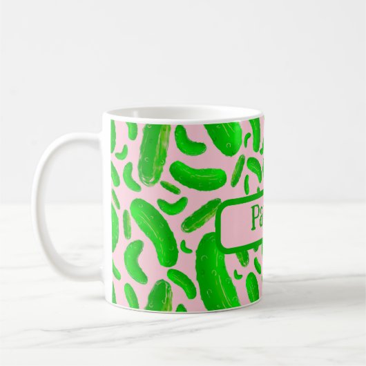 Groene augurken roze achtergrond koffiemok (Links)