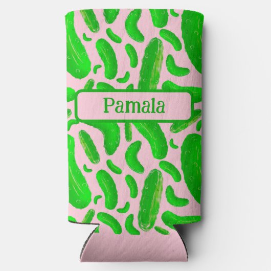 Groene augurken roze achtergrond seltzer blikjeskoeler (Achterkant)