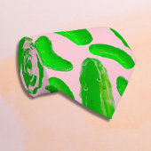 Groene augurken roze achtergrond stropdas