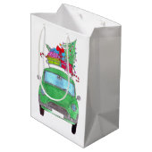 Groene auto met kerstcadeautjes Waterverf Medium Cadeauzakje (Achterkant Gekanteld)