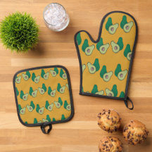 Groene avocado op bruin