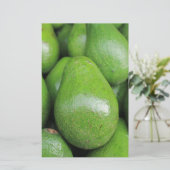 Groene avocado's, vers briefpapier (Staand voorkant)