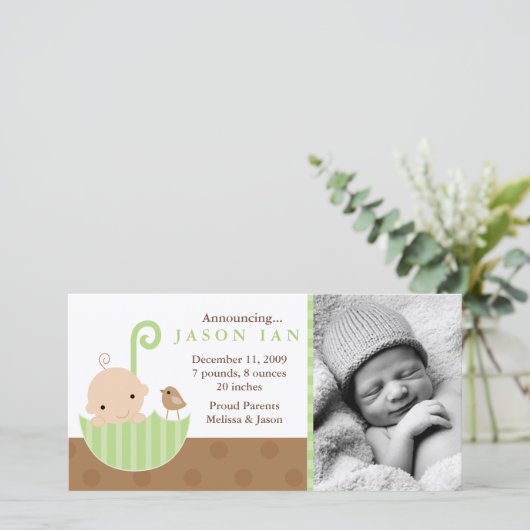 Groene Baby in Umbrella Birth Announements Aankondiging (Staand voorkant)