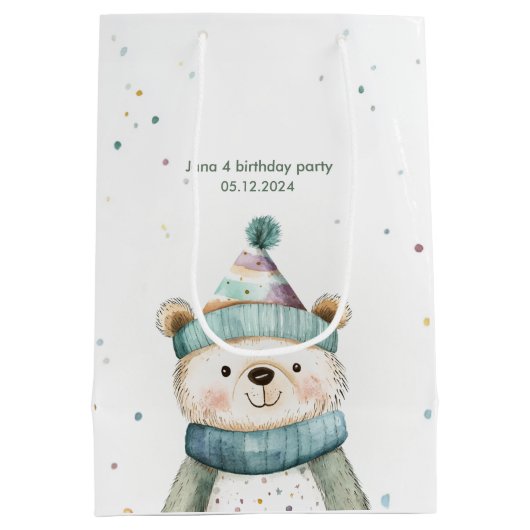 Groene Beer Verjaardag | Winter Wonderland Party Medium Cadeauzakje (Achterkant)