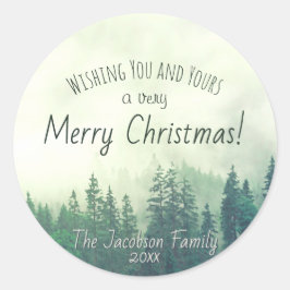 Groene bergdennen feestelijke vrolijke kerst ronde sticker