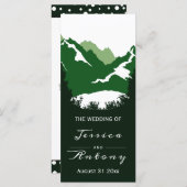 Groene bergen en coniferen bruiloft programma programmakaart (Voorkant / Achterkant)