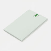 Groene bewustmakingslint met vlinder post-it® notes (Schuin)