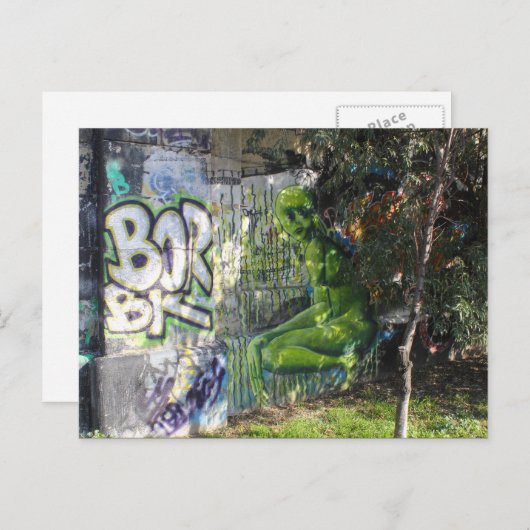 Groene bezoeker van buitenruimtetekort briefkaart (Voorkant / Achterkant)