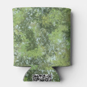 Groene bladbomen met blauwe lucht die door de kuns blikjeskoeler (Achterkant)